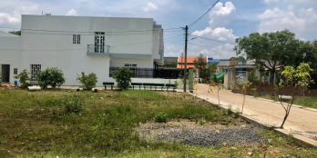 Gia Đình Cần Tiền Bán Gấp Đất Mặt Tiền Gần Ngã 3 Đức Hoà 115m2 Giá 1Tỷ180