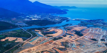 Lô biệt thự ĐTST Goldenhill đối diện và kề shophouse trung nam gourp