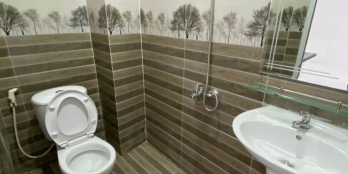 Bán nhà mặt tiền chợ ,kinh doanh,cho thuê,sổ hồng riêng hổ chợ bank 1,2 tỷ