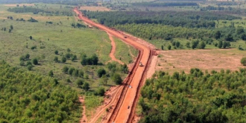 Bán lô đất nằm ngay xã Hòa Thắng cách biển 4km, gần khu du lịch Bàu Trắng.
