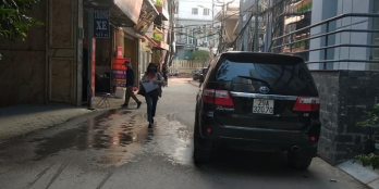 Bán tòa nhà khu phân lô của ngõ 603 Lạc Long Quân, 110m x 8 tầng