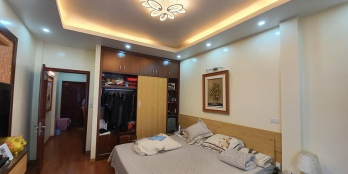 Bán gấp nhà phân lô đẹp phố Vũ Tông Phan, ở ngay, ngõ nông chỉ 3 tỷ 2, 39m2x6t