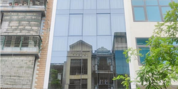 Nhà Quan Nhân Xây Mới-Thang Máy, Ôtô Vào Nhà-Kinh Doanh Sầm Uất