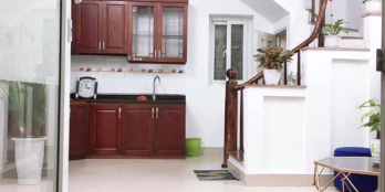 Bán gấp nhà riêng ngõ 235 Phố Yên Hòa, DT 36m2, 5 tầng, mặt tiền 4.7m, giá 2,95 tỷ