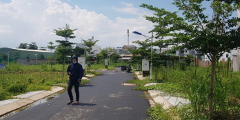 Bán lỗ lô đất ngay mặt tiền Huỳnh Tấn Phát