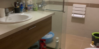 Bán gấp cắt lỗ CH Tràng An complex, 96m2, 3PN, full đồ, sổ đỏ chính chủ.