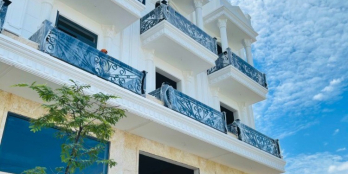 Nhà phố ngay ngã tư Ga Q12 sổ hồng nhà liền thổ 240m2 sử dụng