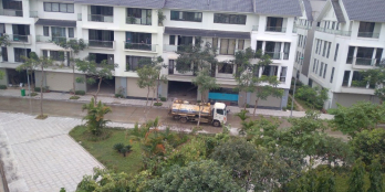 Cần bán nhà 4 tầng hoàn thiện 2 mặt thoáng trước và sau -giáp ngay KĐT geleximco