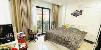 Bán nhà Trương Định 34m 5 tầng đẹp ở ngay, 3 ngủ, giá 2 tỷ 5