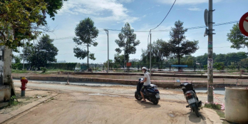 Chính chủ cần bán gấp nhà  trệt 1 lầu cuối Lê Thúc Hoạch,SHR, 2 tỷ 4 TL.