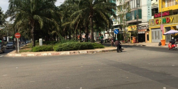 Bán đất vị trí đẹp Khu dân cư Him Lam Quận 7.DT: 7.5x20m.Giá ; 20 tỷ(TL).