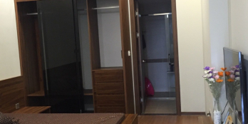 Gia đình em bán căn hộ CT2 -1606 ( 88,8m2) chung cư Tràng An complex.