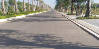 Bán nhà phố thương mại gần sân bay Long Thành.