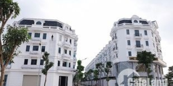 Kẹt Tiền Bán Gấp Căn Nhà Mặt Tiền Đường DT747B Tân Phước Khánh Giá Chỉ 2Tỷ