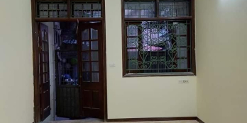 Bán gấp nhà Ngọc Lâm 45m, 4T, nhỉnh 3 tỷ, chỉ 10m ra mặt phố.