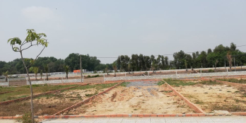 Lô đất 2 mặt tiền nằm ở khu trung tâm nói liền Thành Phố và các tỉnh gần QL22