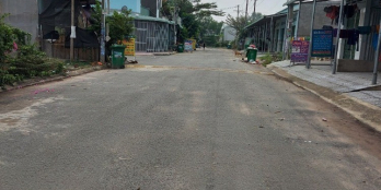 bán đất mặt tiền khánh bình 64 đường bê tông 6m .150m2 thổ cư sổ hồng riêng