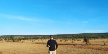 hiện tại nhà đang khó khăn muốn bán gấp lô đất gần biển