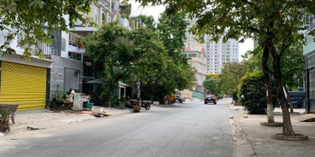 Mặt bằng cho thuê KDC Him Lam.DT: 5x17m trống suốt. Giá ; 17tr/tháng.