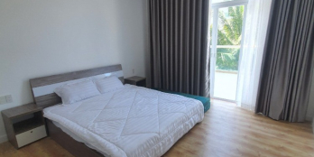 Bán căn hộ biển 2PN Ocean Vista view biển 155m2, ban công rộng rãi