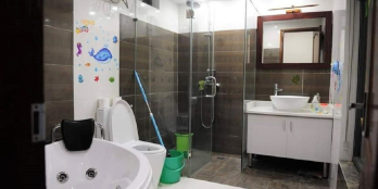 Bán nhà mặt phố Nguyễn Khuyến, Đống Đa. Vỉa hè, ô tô, KD. 130m2 MT5.6m. Giá 27tỷ