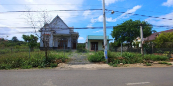 Bán/cho thuê nhà MT 23x90 Thôn Thiện Chí,xã Ninh Gia,Đức Trọng,5,6 tỷ TL