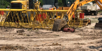 Chinh cần sang nhượng lại lô đất ngay mặt tiền đường phạm văn đồng 10x33