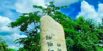 Chính chủ bán lô đất mặt tiền đường Lạc Long Quân