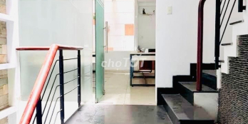 Nhà MT cho thuê Nguyễn Thị Thập Quận 7 .DT: 4x20m vị trí đẹp. Giá ; 40tr/tháng.