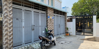 Cho thuê nhà nguyên căn DT: 100m2 đường Nguyễn Thị Định, Q2