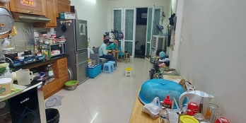 Cực hiếm, nhà Hoàng Quốc Việt 38m2, 5T, ngõ rộng, dân trí, 3.9tỷ