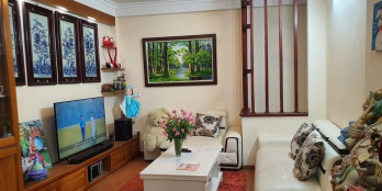 Nhà Trần Cung 42m2, 5T, khu phân lô, oto vào nhà, dân trí cao, 6.4 tỷ