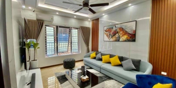 Nhà siêu đẹp Trần Quốc Hoàn 45m2, 5T,gara 7 chỗ, nội thất long lanh, 10tỷ