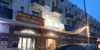 Bán Gấp nhà phố 4 mặt tiền đường 1 trệt 2 lầu mà chỉ cần thanh toán 700tr san