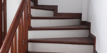 Bán nhà Bồ Đề 60m, 5T, MT 4.5m, 7 chỗ vào nhà.