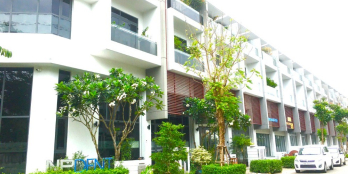 Bán nhà phố quận 2, diện tích 5 x20, 1 trệt 3 lầu