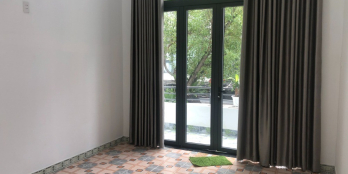 Chuyển nhượng nhà mặt tiền Bùi Điền P4. Quận 8. DT: 3.55x15.3m. Giá : 7.5 tỷ.