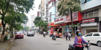 Bán gấp mảnh đất Đội Cấn 100m mặt tiền 6.5m ô tô tránh, kinh doanh nhộn nhịp