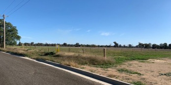 BÁN GẤP ! ĐẤT (15X66M) ĐỐI DIỆN KCN ,MẶT TIỀN ĐƯỜNG NHỰA 32M