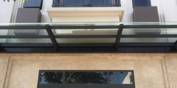 Cho thuê nguyên căn Shophouse 4 lầu bên khu Quận 9 mặt tiền Lê Văn Việt