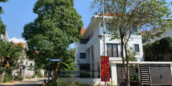 Cần bán biệt thự xây thô tại KĐT Quang Minh khu biệt thự sân vườn