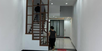 Nhà Quan Hoa 55m2, 5T, gara oto, nhà mới coong, an ninh tốt, 7.6tỷ