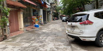 Bán nhà Văn Cao, Ba Đình, ngõ ô tô tránh, kinh doanh, 28m2 giá 4.55 tỷ