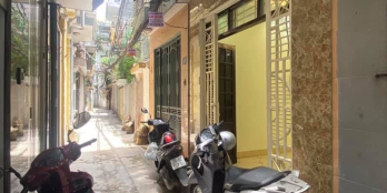 OTO ĐỖ CỬA LÝ THUYẾT - CÁCH MẶT PHỐ 10m - CHO THUÊ HAY Ở ĐỀU TUYỆT VỜI