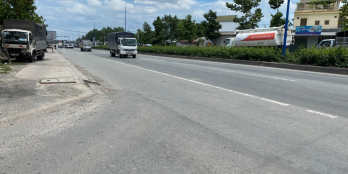 Cần bán gấp lô đất TP. Dĩ An, 103.3m2 sổ riêng, c/chủ, giáp ranh Tp.Thủ Đức