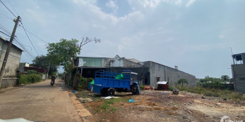 Bán miếng đất nằm trong khu dân cư hiện hửu. Giá thương lượng.