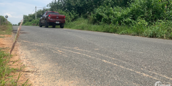 Gia đình cần tiền bán rẻ ngay mặt tiền vườn xoài ngay nhà thờ La Ngà