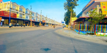 Nhà mặt phố ngây kcn BÀU BÀNG 150m2 /full thổ cư - SHR