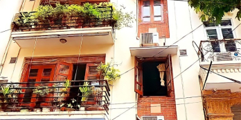 Lô Góc! Nhà Lạc Long Quân, Nghĩa Đô DT 55m2, MT 5,3m kinh doanh – văn phòng