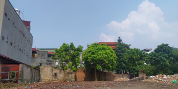 Đất mặt phố Phạm Văn Đồng, vỉa hè rộng, kinh doanh VIP 160m2, 10m giá 40 tỷ